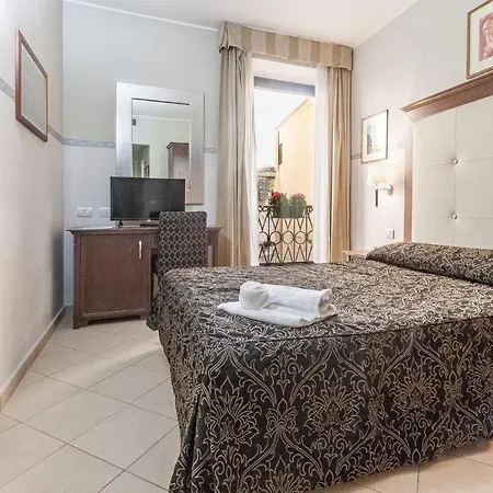 Vittorio Emanuele 3* ساساري