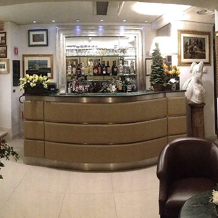 فندق Vittorio Emanuele 3*