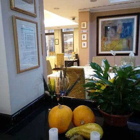 מלון Vittorio Emanuele 3*