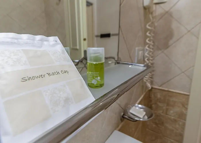 מלון Vittorio Emanuele 3*