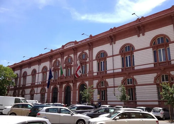 Vittorio Emanuele 3* סאסארי