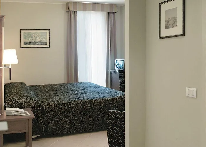 Vittorio Emanuele מלון סאסארי